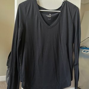 Black v neck small long sleeve